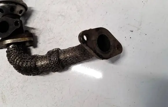 Volkswagen PASSAT B5 EGR valve line/pipe/hose 028131521P