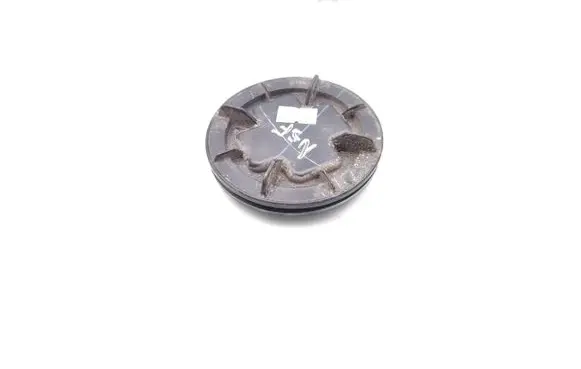 Mitsubishi L200 Headlight/headlamp dust cover 0515048500
