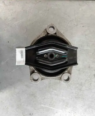 Engine mount bracket
