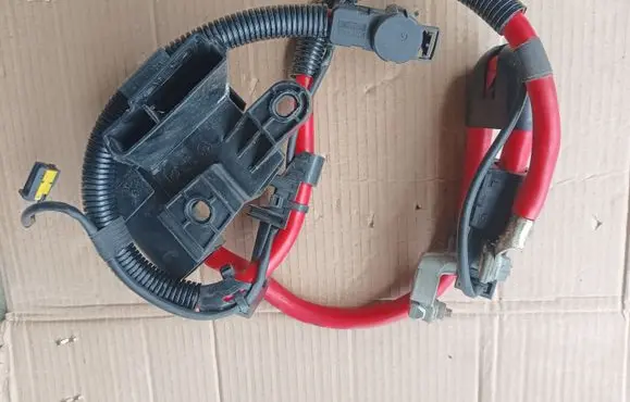 BMW 7 E65 E66 Positive cable (battery) 190045204 10304410 6904905