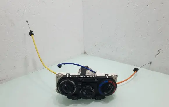 Nissan Micra Climate control unit N104792L