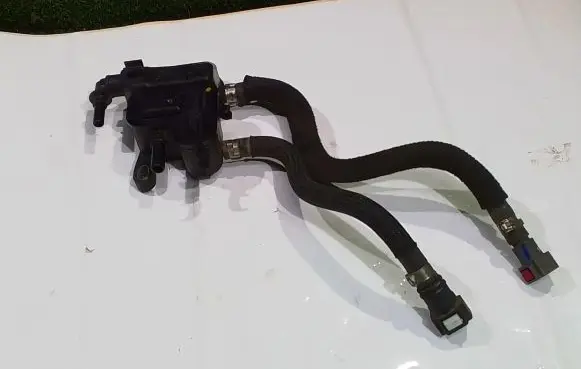 Renault Master III Fuel return line/hose 164467023R