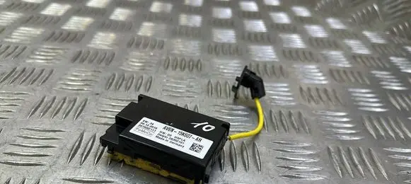 Ford Focus Alarm movement detector/sensor AV6N15K607AH