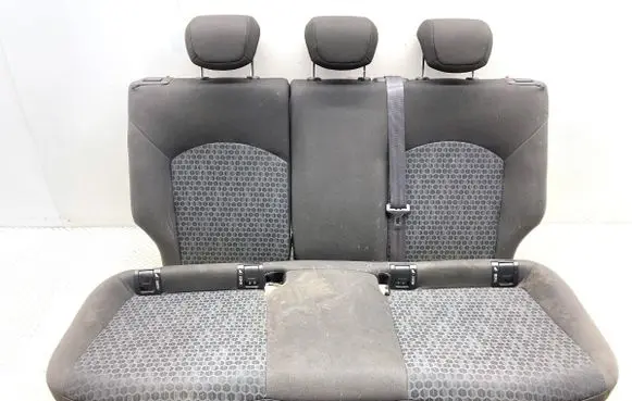 Opel Corsa E Second row seats 