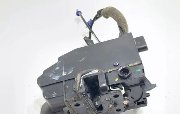 Citroen C4 II Picasso Front door lock 9810310580
