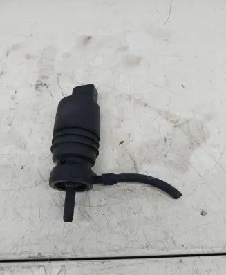 Iveco Daily 4th gen Windscreen/windshield washer pump PA66B6F30