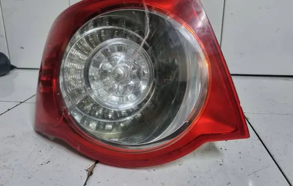 Volkswagen Jetta V Rear/tail lights 1K5945095G 983131