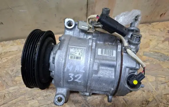 Mercedes-Benz B W246 W242 Air conditioning (A/C) compressor (pump) A0038304360
