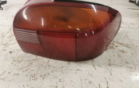 Ford Mondeo MK II Rear/tail lights 93BG13N004