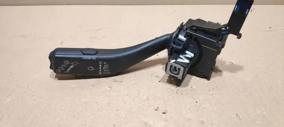 Volkswagen Golf VI Headlight wiper switch 1K0953519J