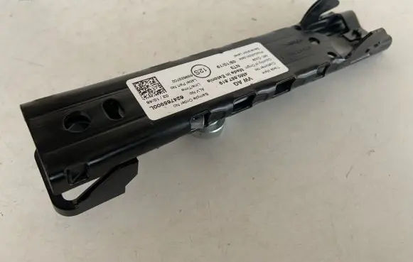 Audi Q5 SQ5 Seat belt adjustment rail 4M0857819
