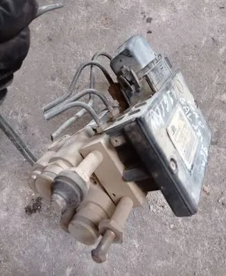 Ford Galaxy ABS Pump 7M0907379