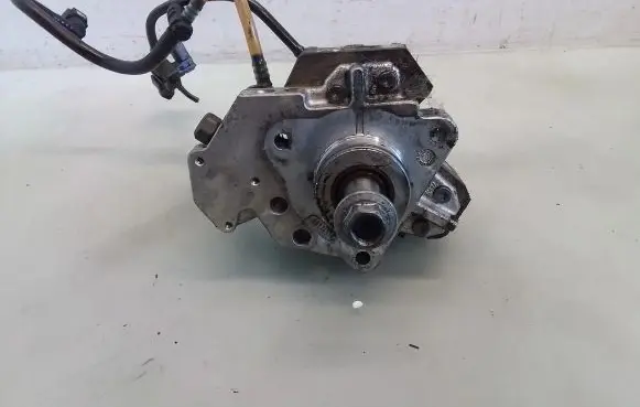 Renault Espace - Grand espace IV Fuel injection high pressure pump 8200613055 H8200041766