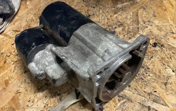 Seat Ibiza III (6L) Starter motor 0001911023 0001121001