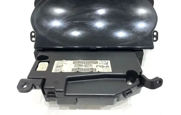 Toyota Yaris Speedometer (instrument cluster) 83800-0D391