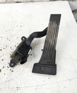 Hyundai ix35 Accelerator throttle pedal 327002S000 27543 S115048