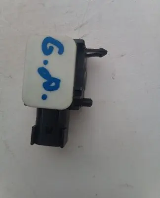 Hyundai Santa Fe Airbag deployment crash/impact sensor