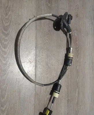 Volvo S80 Gear shift cable linkage 31325981