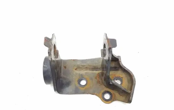Toyota Auris 150 Engine mounting bracket 123250D040