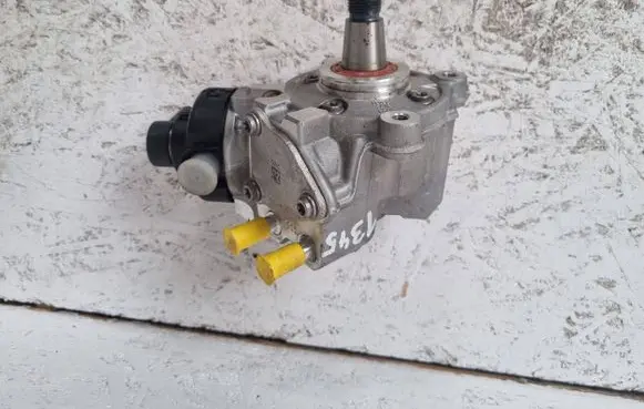 Skoda Octavia Mk4 Fuel injection high pressure pump 0445010790