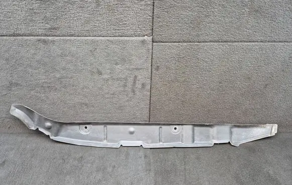Audi Q7 4M Fender end trim 4M0821111