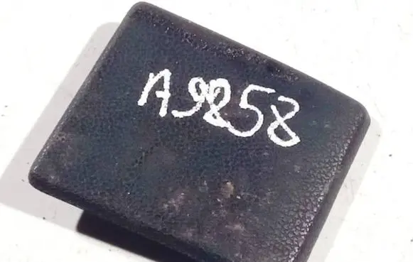 Mercedes-Benz B W245 Other interior part a1696800950 m0l1-06979