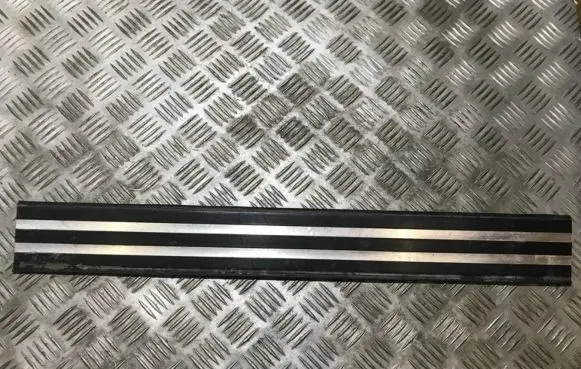BMW 5 E34 Front sill trim cover