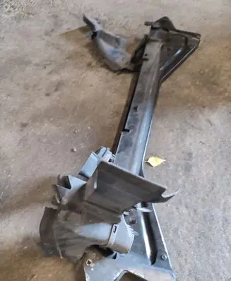 Mercedes-Benz CLS C219 Top upper radiator support slam panel