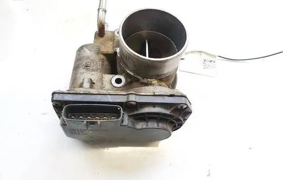 Toyota Avensis T270 Throttle valve 261000r020 26100-0r020