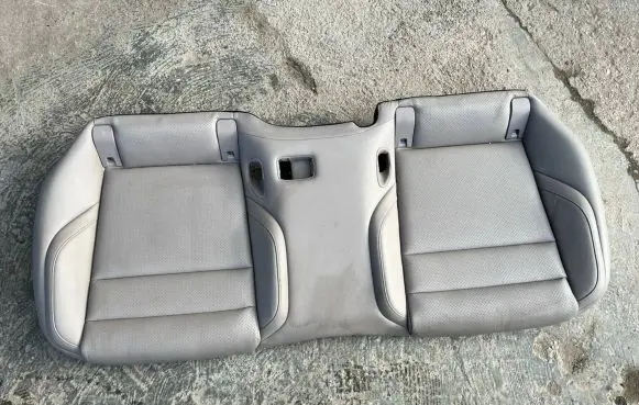 Porsche Taycan 9J1 Rear seat 996070JN 98062202