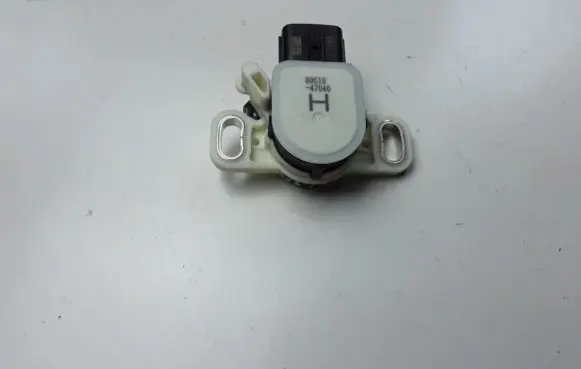 Suzuki Swace Brake pedal sensor switch