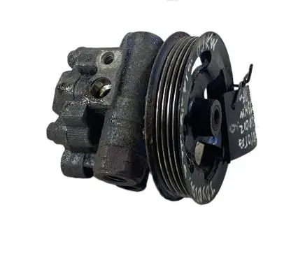 Toyota Avensis T250 Power steering pump