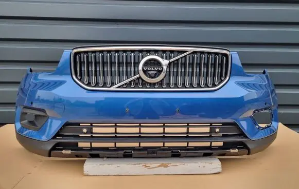 Volvo XC40 Front bumper 31449359