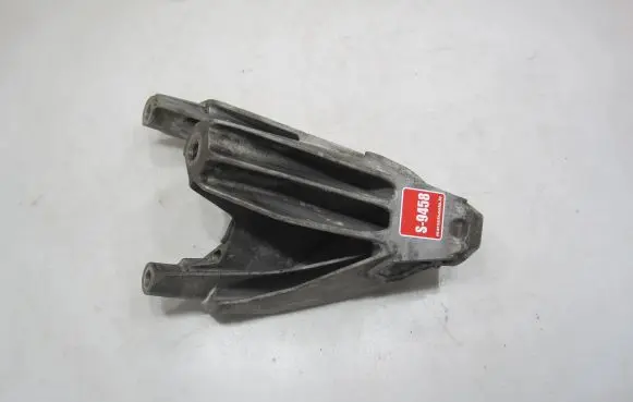 Audi A5 8T 8F Engine mounting bracket 8K0199307AL A16112001