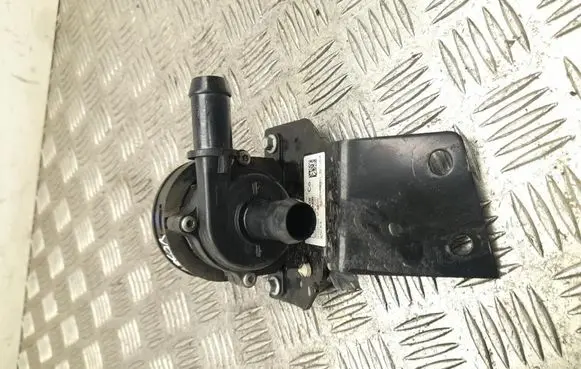 Ford Mustang Mach-E Webasto circulation pump for autonomous heater MU5A6H008BA