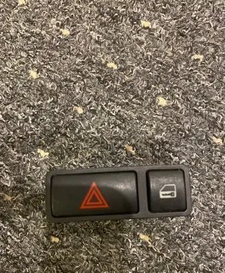 BMW X5 E53 Hazard light switch 8368920