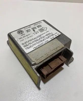 Volkswagen PASSAT B4 Airbag control unit/module 357959656 5WK4075