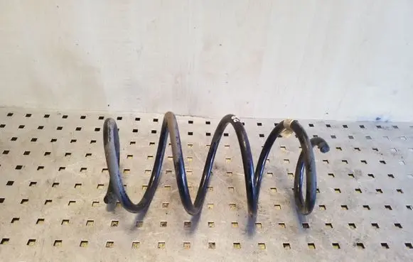 Volkswagen PASSAT B8 Front coil spring