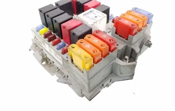 Fiat Croma Fuse module 51738103