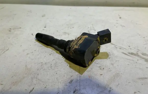 Seat Ibiza V (KJ) High voltage ignition coil 04E905110K 77300010 084227