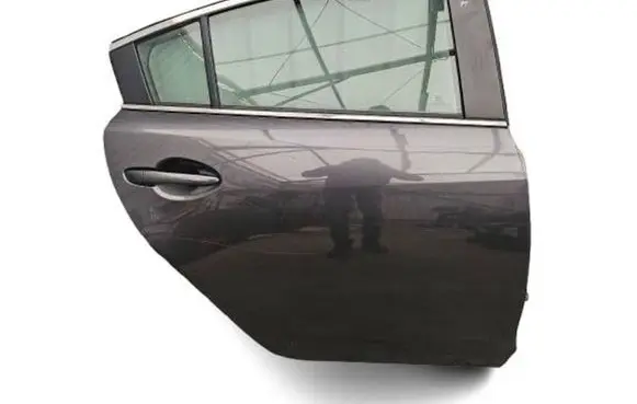 Mazda 6 Rear door