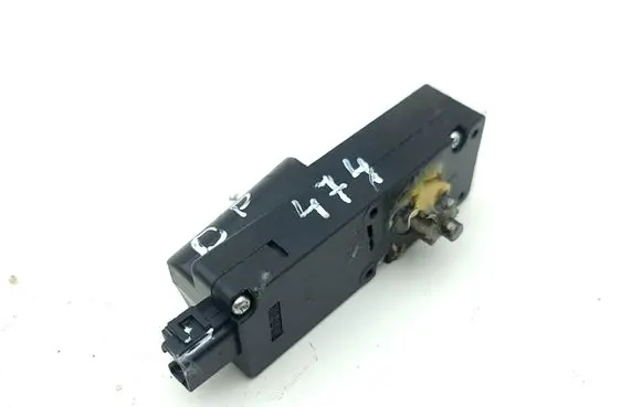 Toyota RAV 4 (XA30) Seat adjustment motor 8582060130