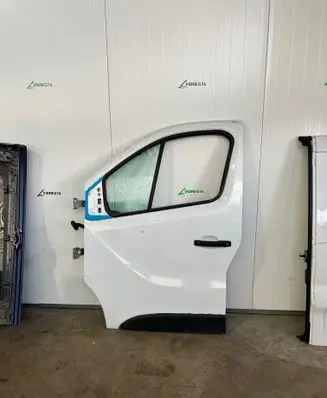 Nissan NV300 Front door 