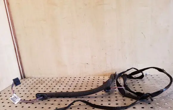 Nissan Primastar Loading door wiring loom 93853142 8200364537