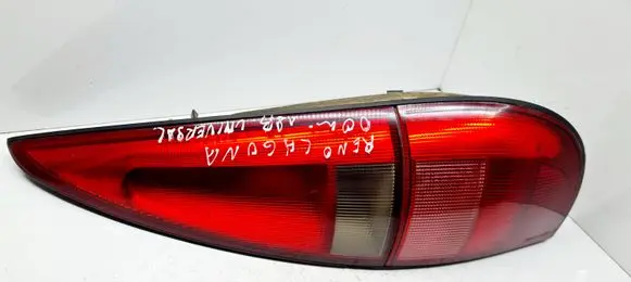 Renault Laguna I Rear/tail lights