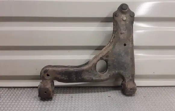 Opel Astra H Front lower control arm/wishbone