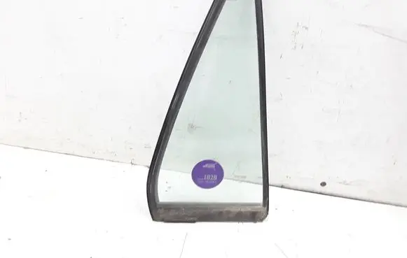 Mitsubishi Lancer Rear vent window glass 