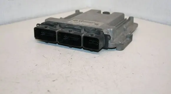 Nissan Note (E12) Engine control unit/module 237103VD0B 0281030661 1039S67647