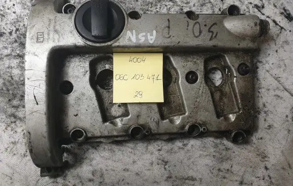Audi A6 S6 C5 4B Rocker cam cover 06C103471