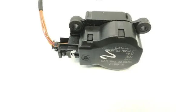 Citroen C6 Air flap motor/actuator 4PUH19E616AC